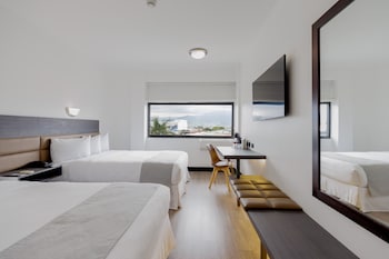 parque del lago boutique hotel
