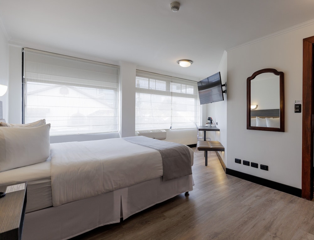 parque del lago boutique hotel
