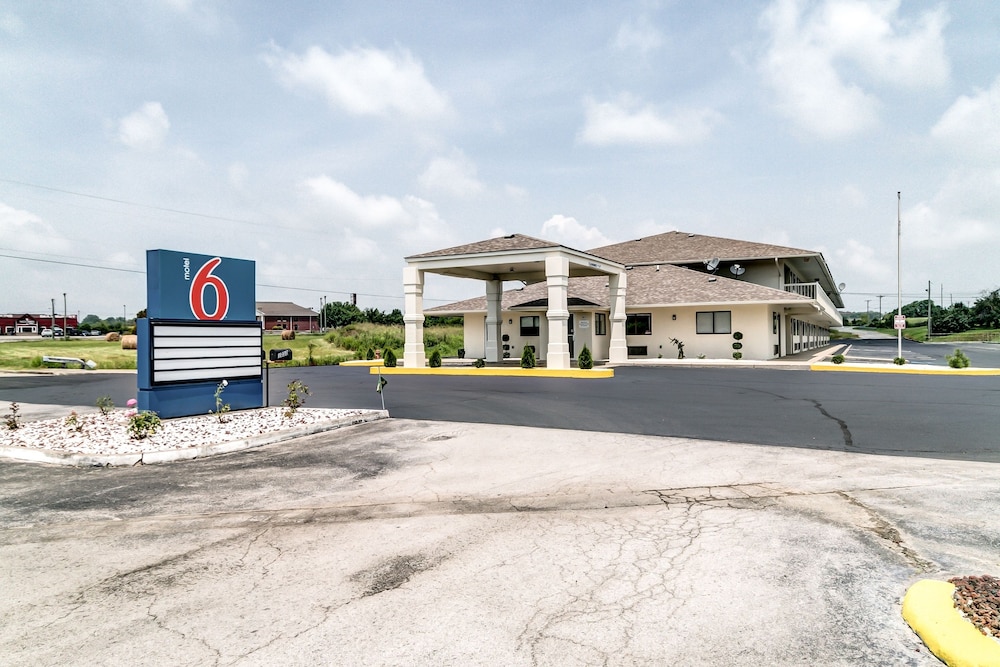 motel 6 berea ky