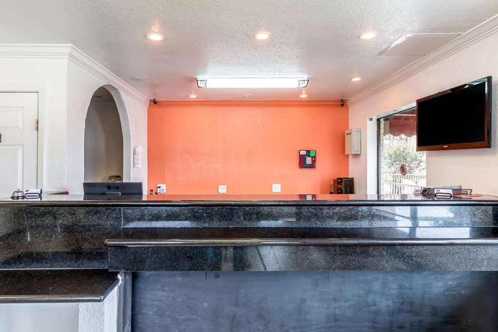 motel 6 san antonio tx frost bank center