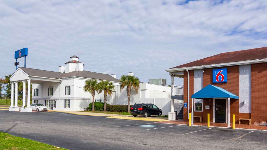 motel 6 brunswick ga