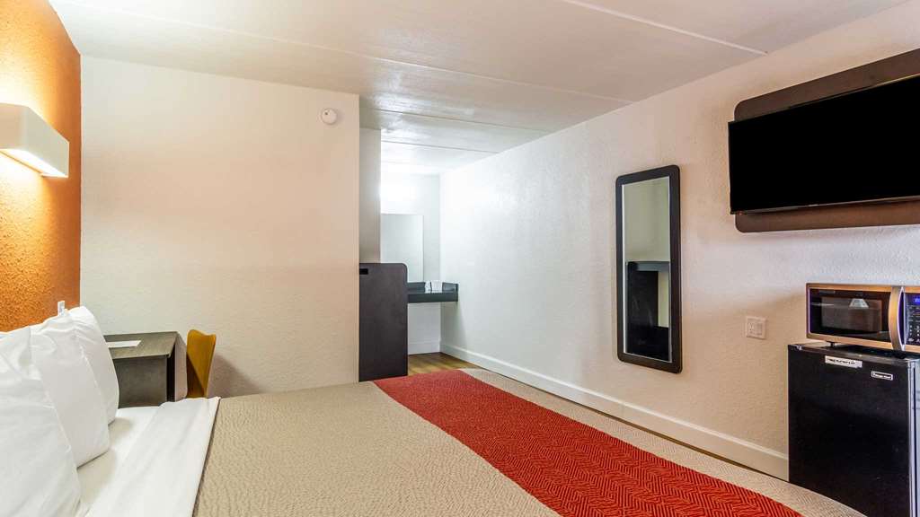 motel 6 brunswick ga