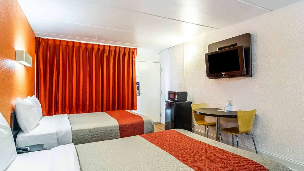 motel 6 brunswick ga