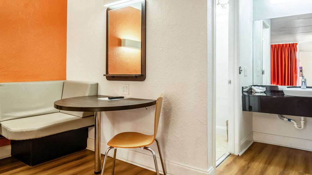 motel 6 brunswick ga
