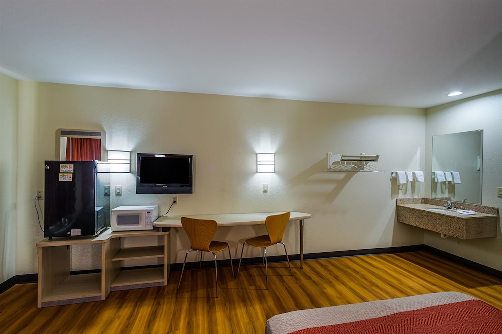motel 6 urbana il