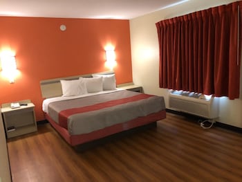 motel 6 urbana il