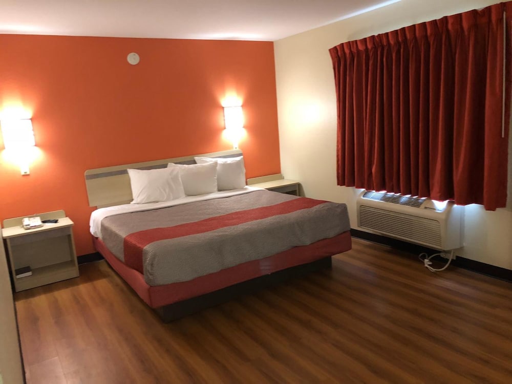 motel 6 urbana il