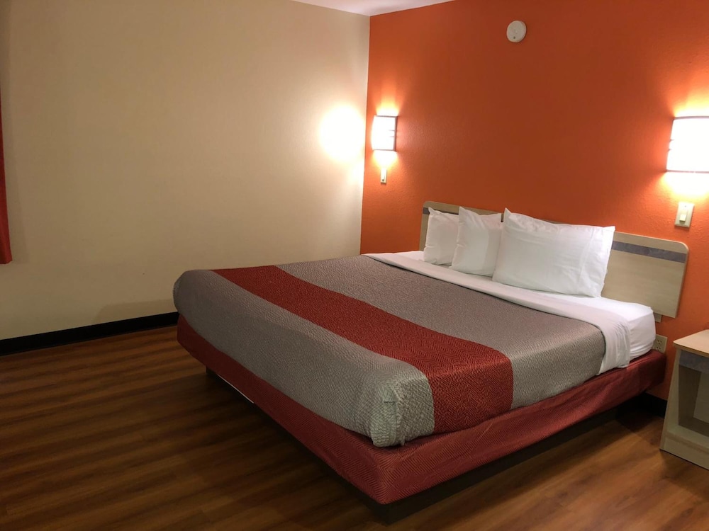 motel 6 urbana il