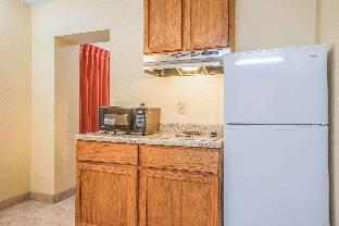 rodeway inn and suites