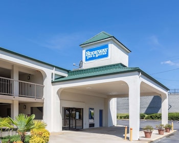 rodeway inn and suites