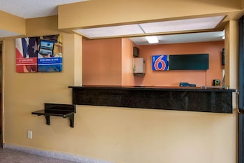 rodeway inn and suites