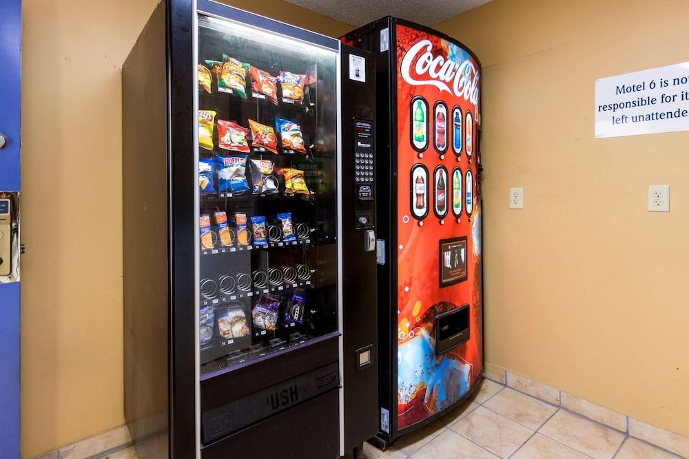 rodeway inn and suites