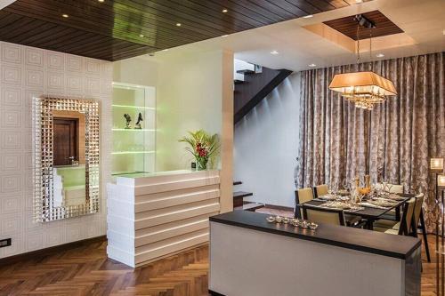 An Extravagant Pushp Villa Overlooking The Ganges,Rishikesh>>Narendranagar,0 star