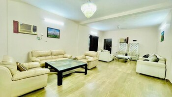 luxury farmhouse