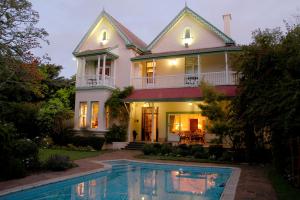 hacklewood hill country house
