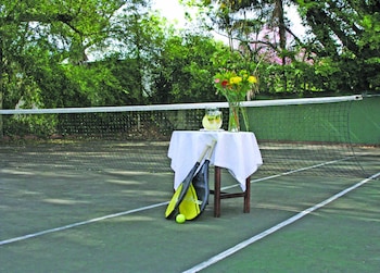 hacklewood hill country house