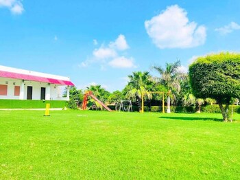 Luxury Resort Kingfisher,India>>Gurugram,0 star