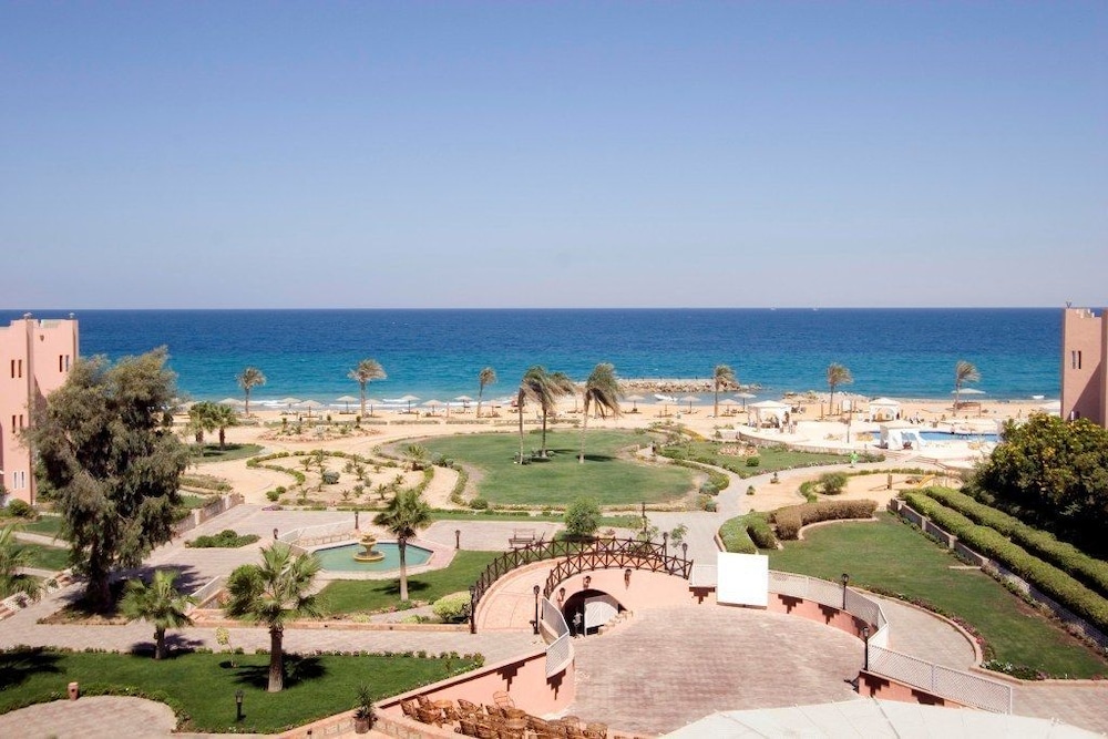 dome marina hotel and resort ain sokhna