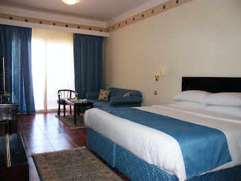 dome marina hotel and resort ain sokhna