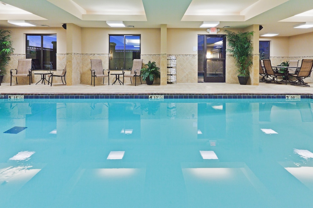 holiday inn express hotel and suites poteau by ihg