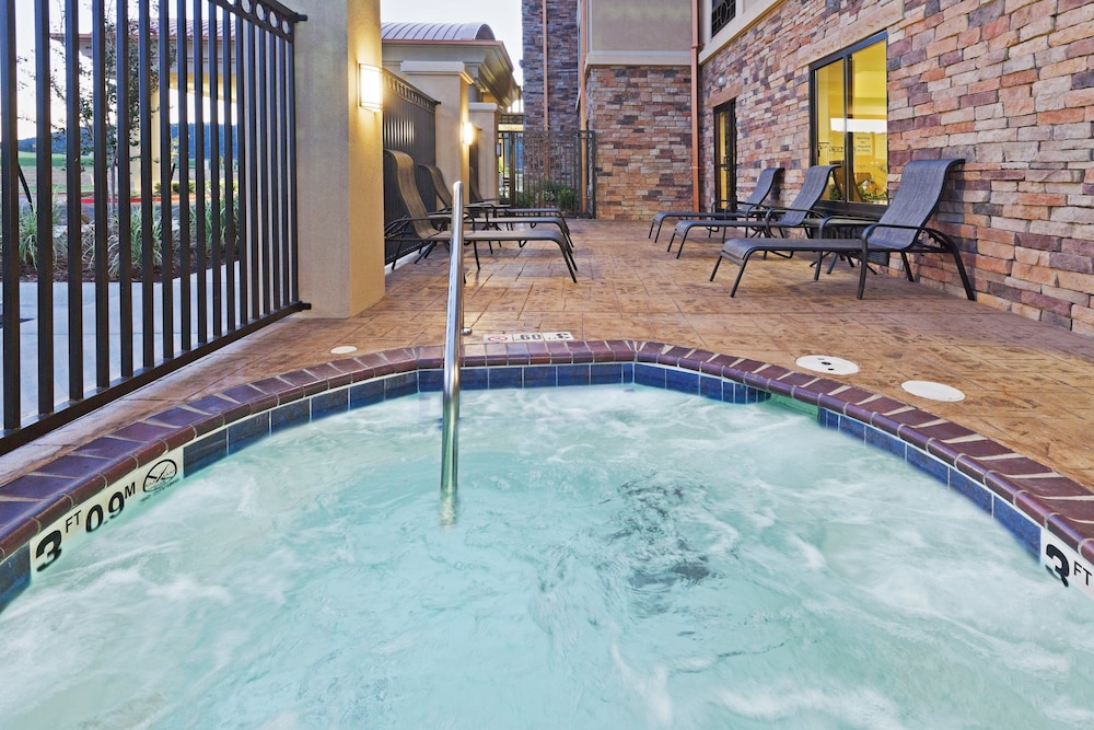holiday inn express hotel and suites poteau by ihg