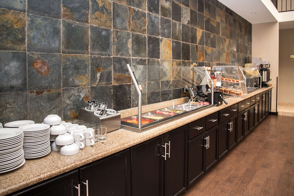 best western plus monterrey airport