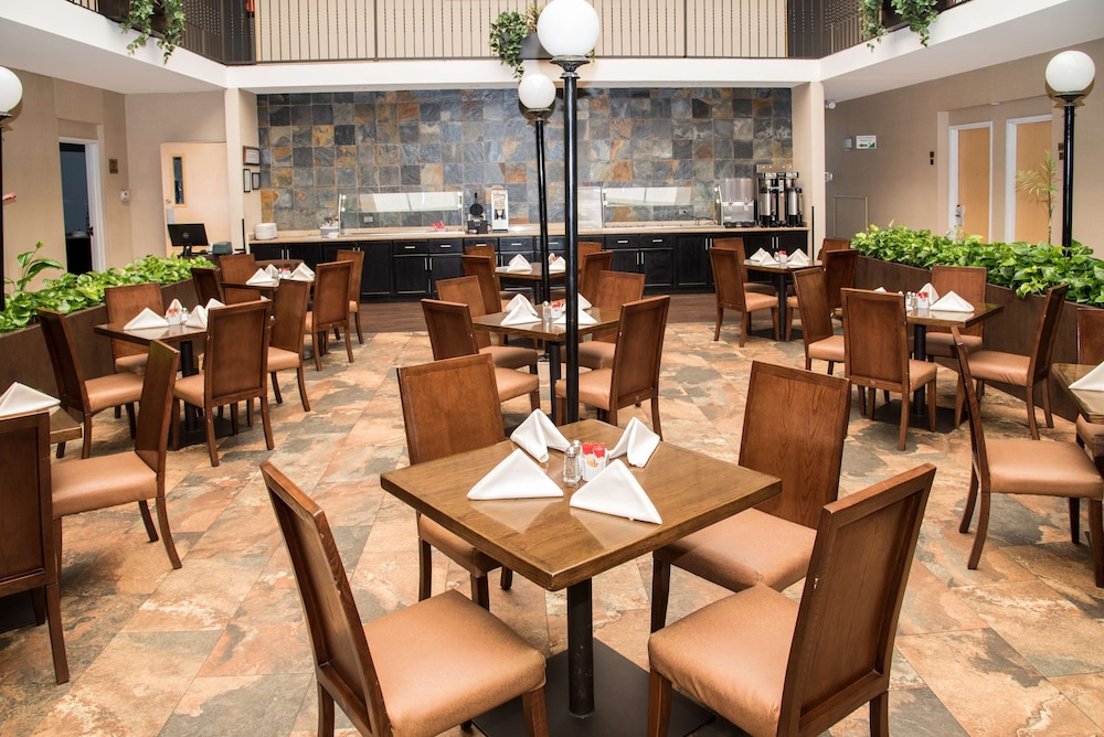 best western plus monterrey airport
