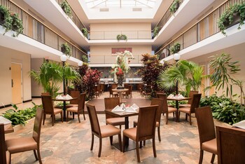 best western plus monterrey airport