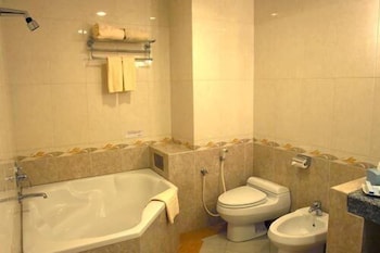 hotel grand tiga mustika