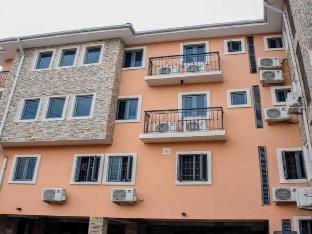 fadars place magodo