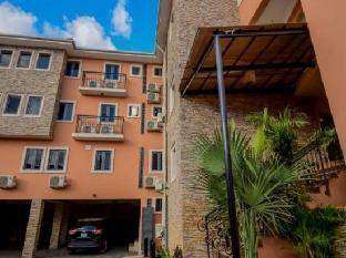 fadars place magodo