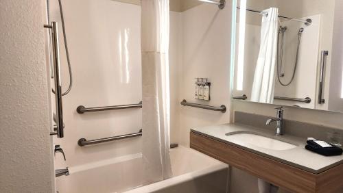 candlewood suites sheridan by ihg