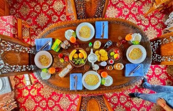 dilshad houseboats