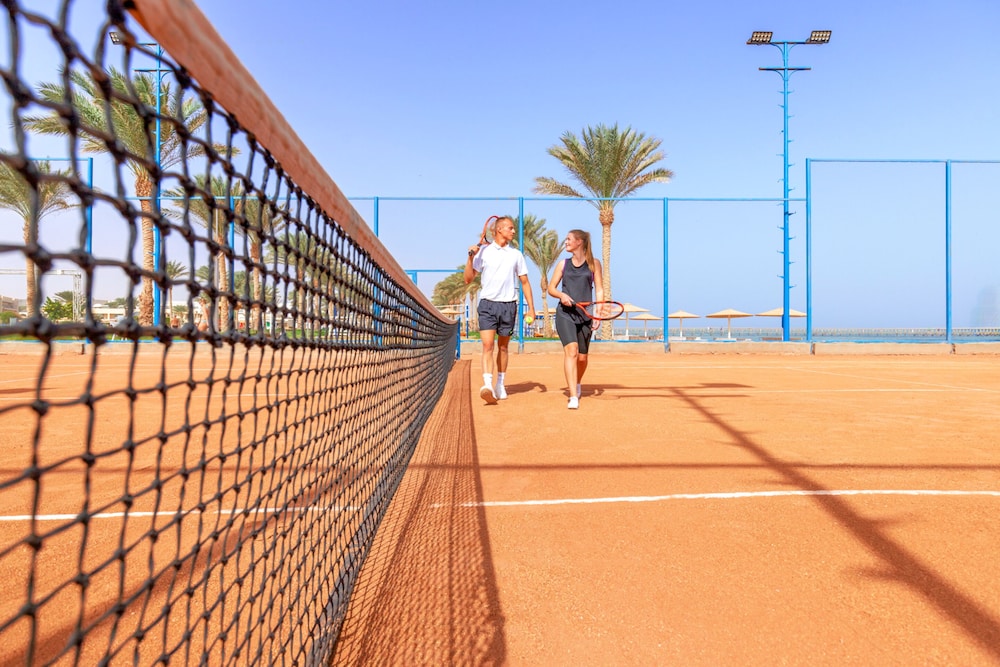 pickalbatros royal moderna sharm and aqua park