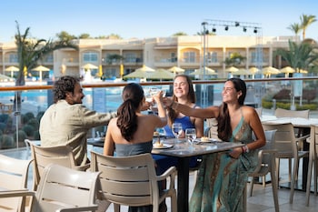 pickalbatros royal moderna sharm and aqua park