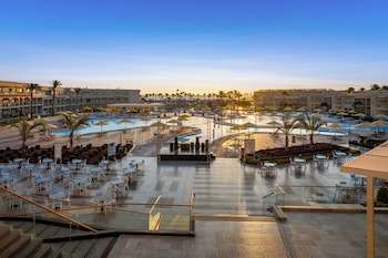 pickalbatros royal moderna sharm and aqua park