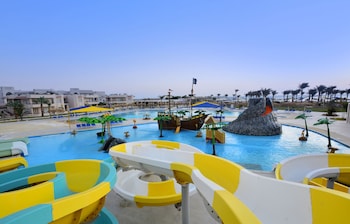 pickalbatros royal moderna sharm and aqua park