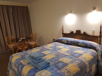 Cobb Inlander Motel,Haymarket>>Hay,4 star