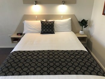 Cobb Inlander Motel,Haymarket>>Hay,4 star