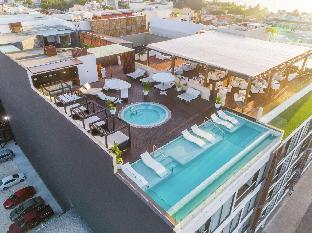 the fives downtown hotel curio by hilton