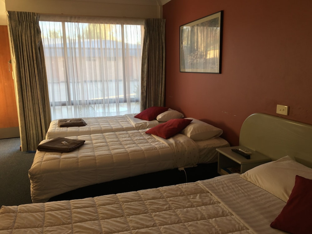 parkway motel