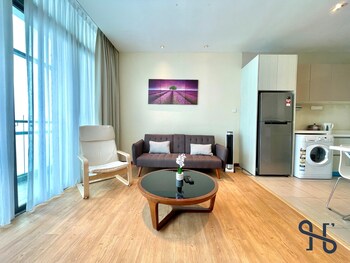 homesuite home at riverson soho