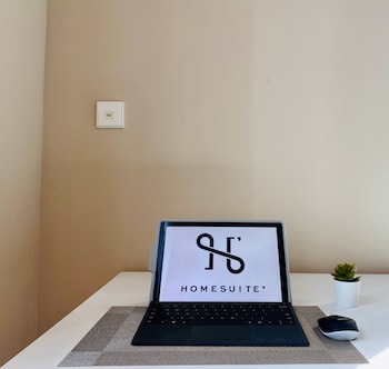homesuite home at riverson soho