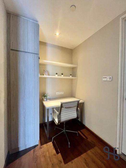 homesuite home at riverson soho