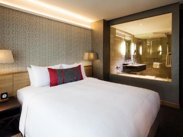 grand mercure singapore roxy