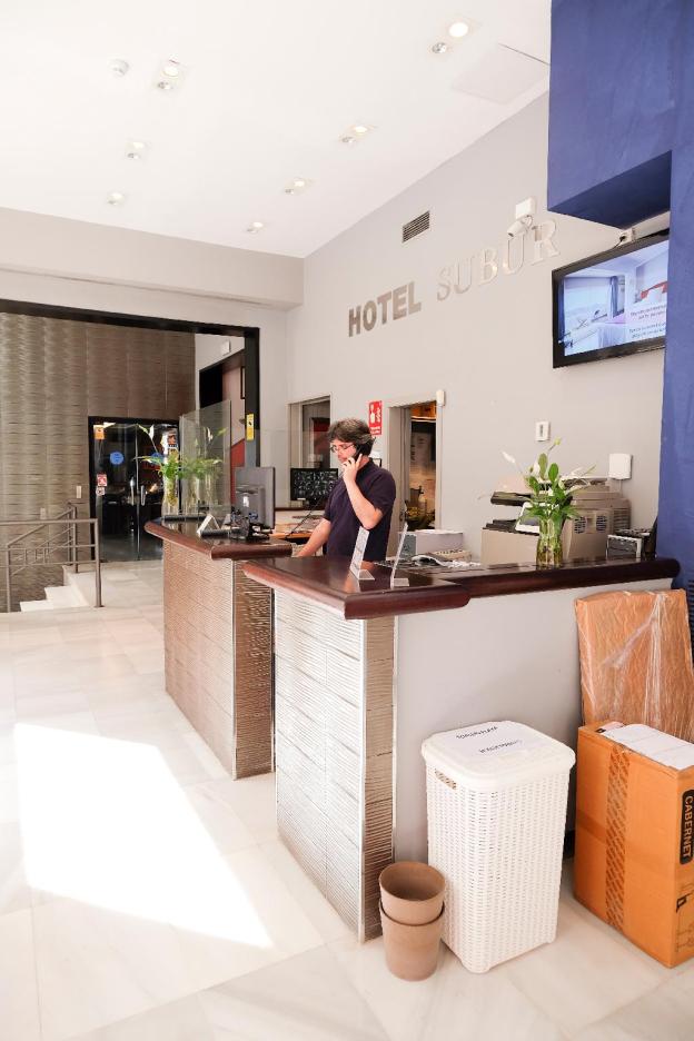 hotel subur