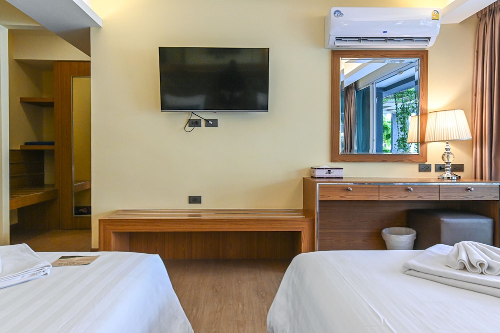 golden sea pool villa heart of hua hin