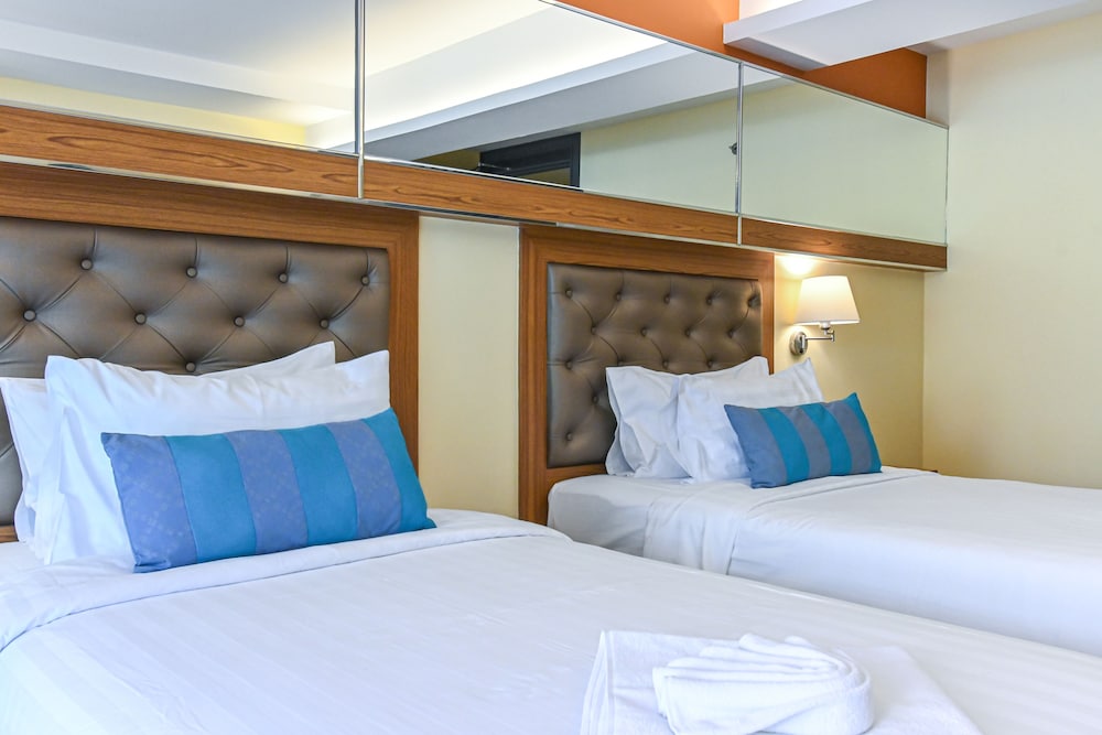 golden sea pool villa heart of hua hin