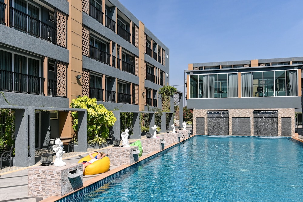 golden sea pool villa heart of hua hin