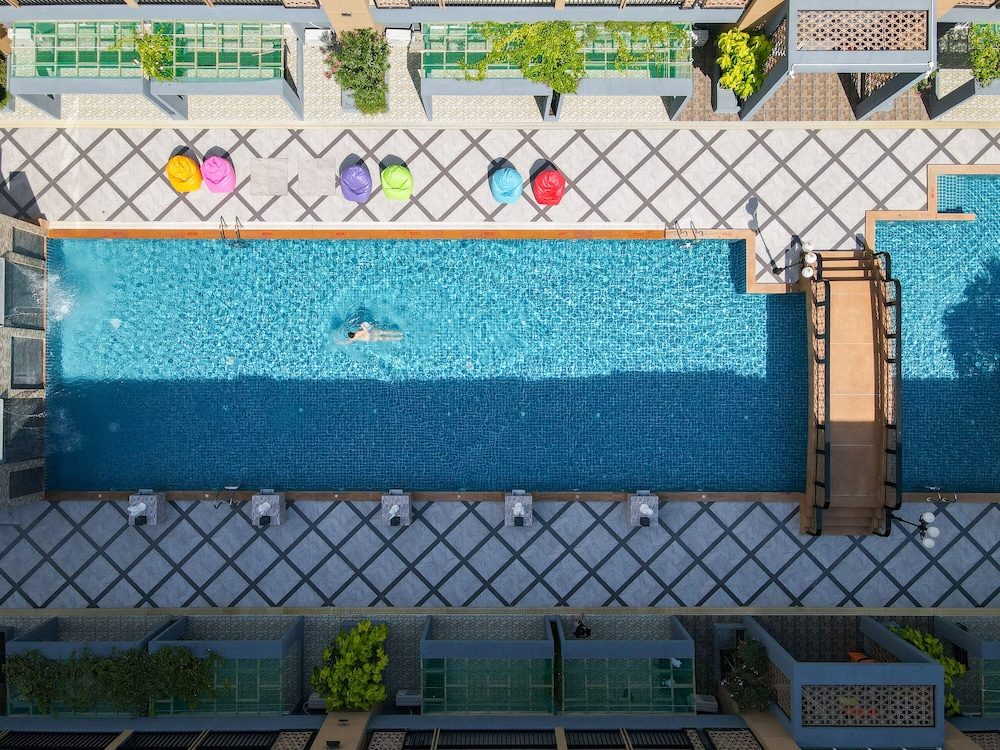 golden sea pool villa heart of hua hin